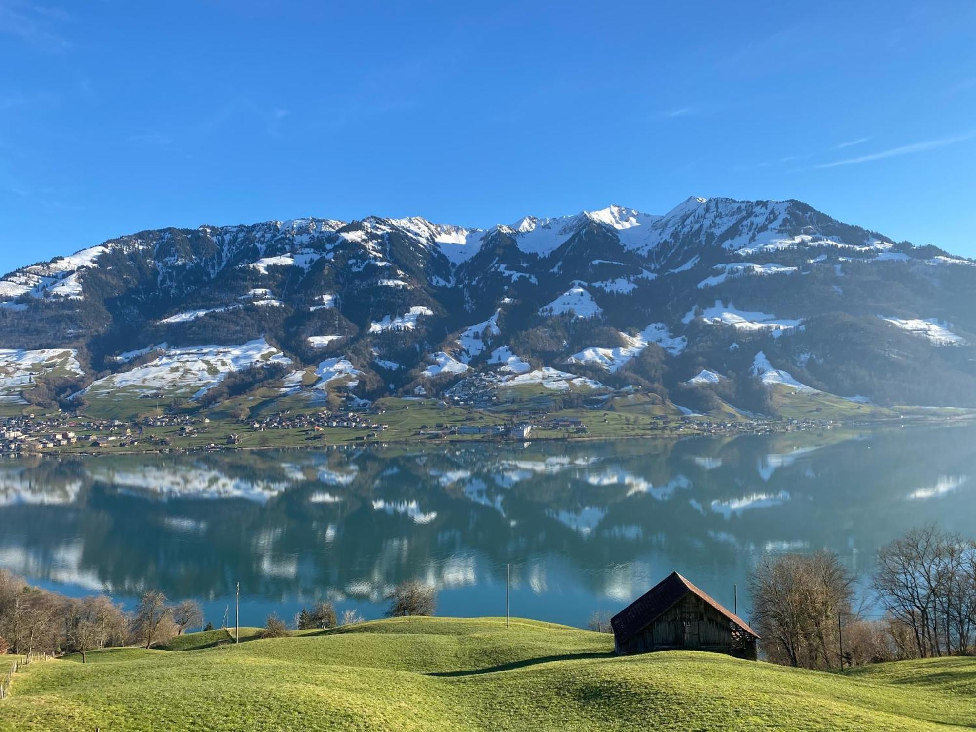 Chalet Seeblick Sarnen Exterior photo