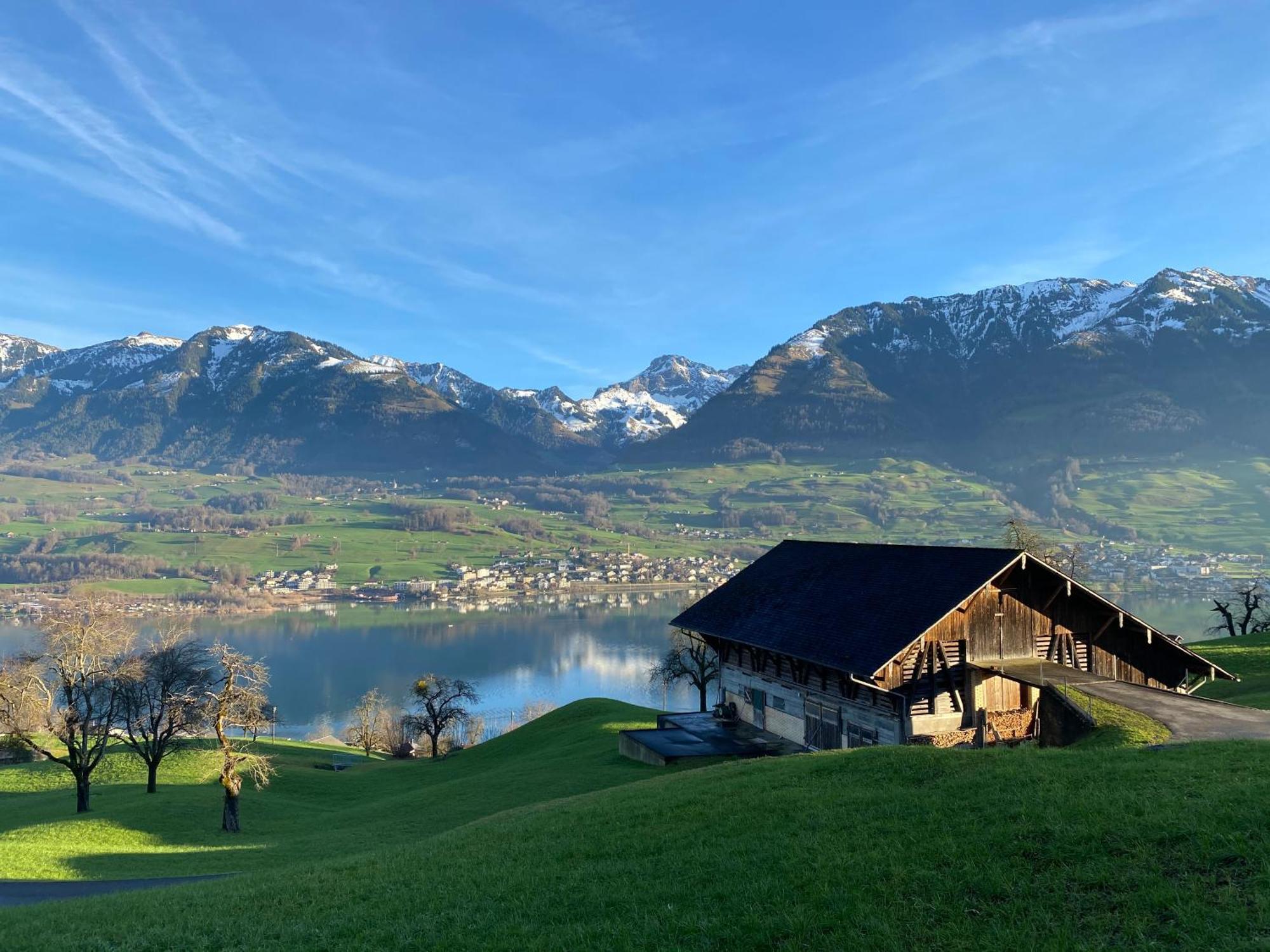 Chalet Seeblick Sarnen Exterior photo
